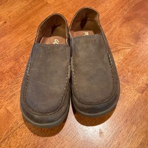 Boys olukai Moloa slipons size 2
